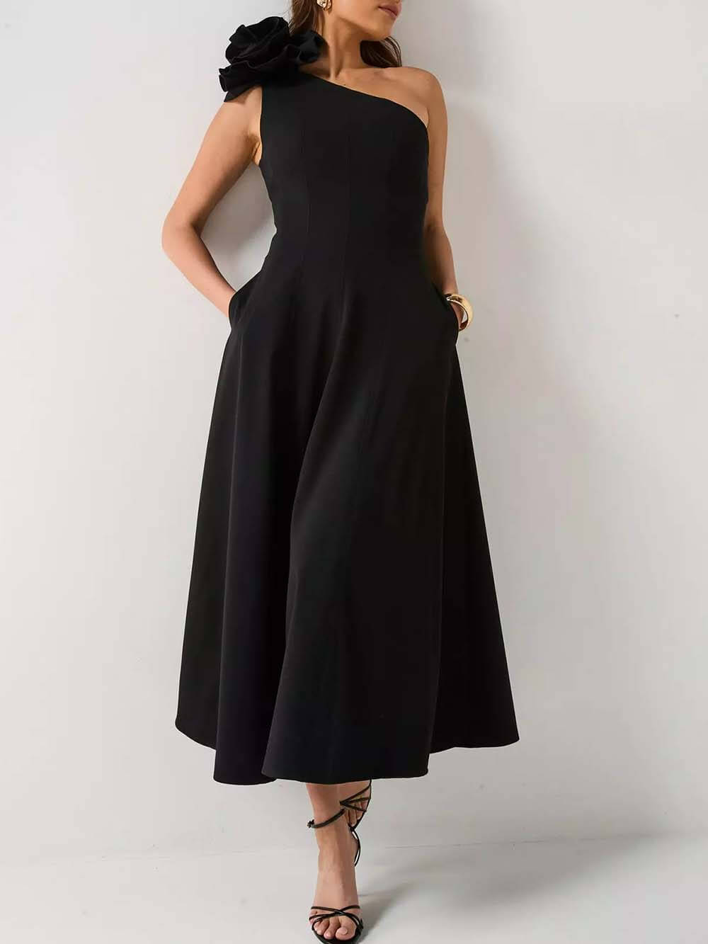 Exquisite One-Shoulder Corsage Midi Dress