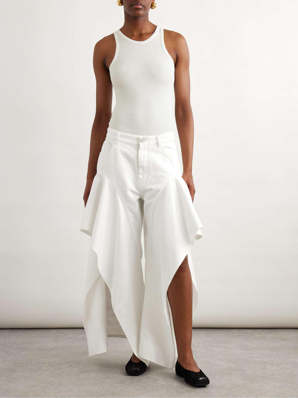 Ruffled Mid-Rise Wide-Leg Jeans