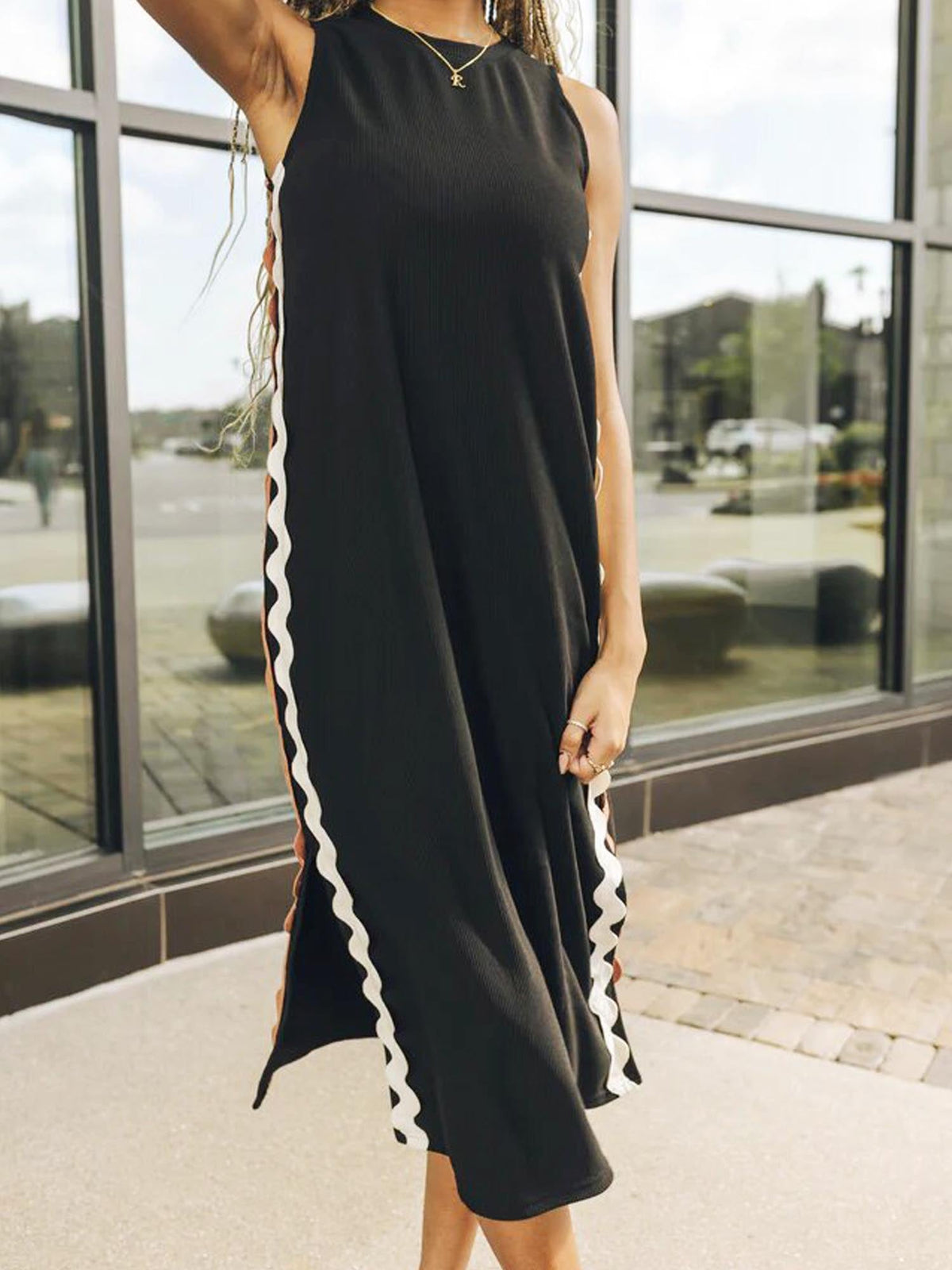 Side Wave Stripes Embellished Side Slit Loose Dress