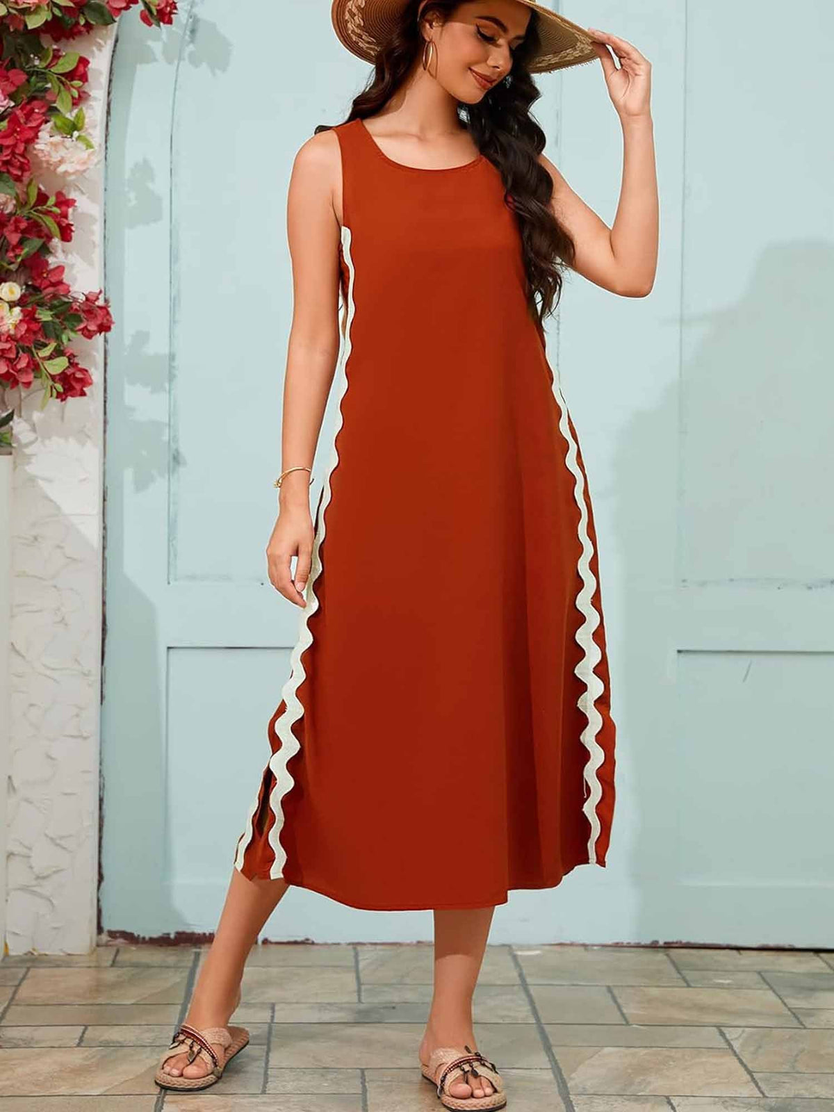 Side Wave Stripes Embellished Side Slit Loose Dress