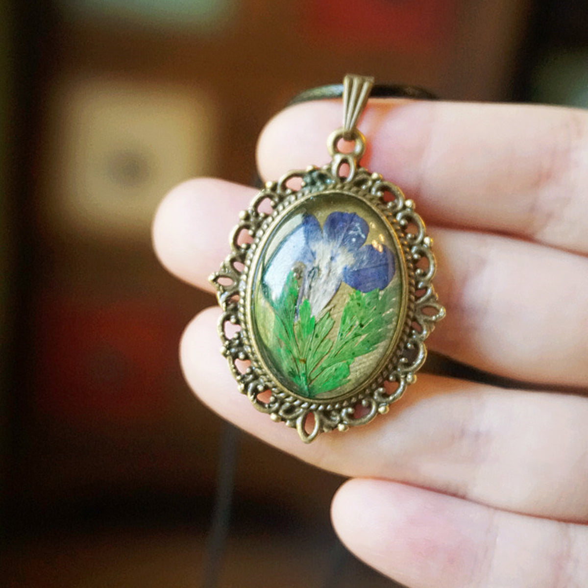 Resin Pressed Flower Necklaces - French Retro Violet & Lobelia Erinus