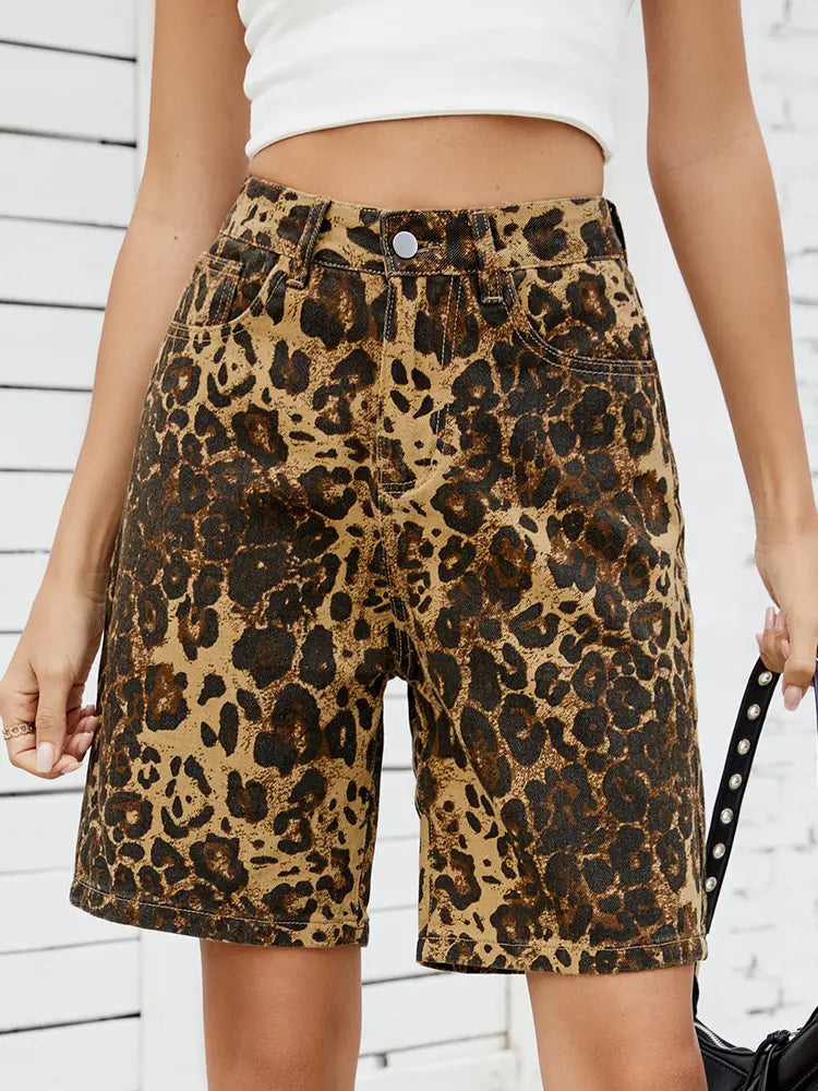 Vintage Leopard Print Slimming Denim Shorts