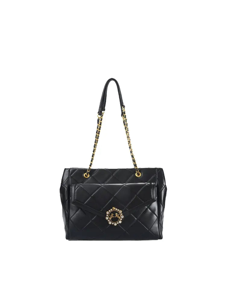 Quilted Chain Crossbody Bag in Chanel-Inspired Style