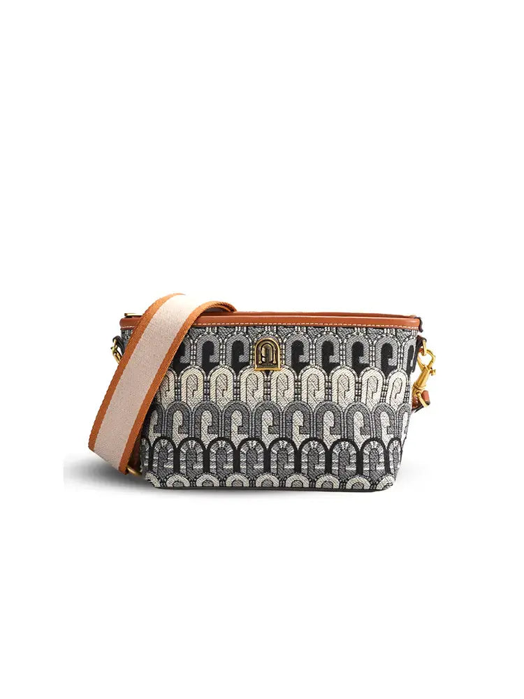 Street Style G-Jacquard Shoulder Bag